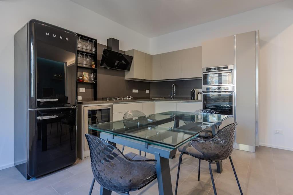 Great Laurentina Metro B Apartment Rom